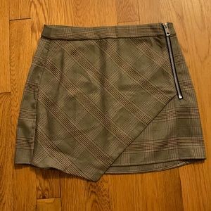 NWOT Plaid Mini Skirt